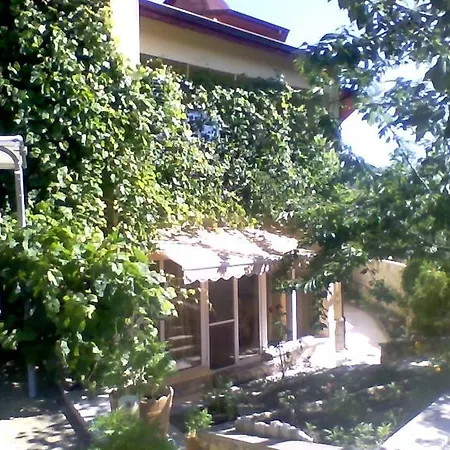 Pensjonat Part Of The House In The Apple Garden
